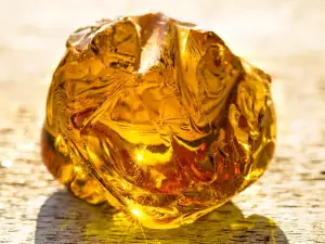 Sumatran Amber - the Largest in the World