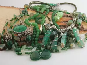 Which Gemstones are Suitable for Capricorn?