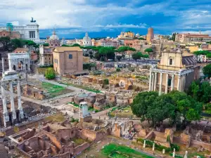 The Rise and Fall of Ancient Rome