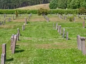 Love in a cemetery