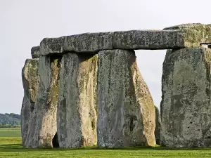 New Megalithic Monuments Near Stonehenge