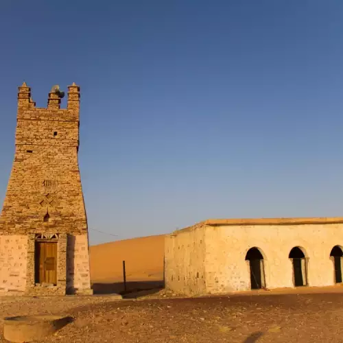 The City That`s Disappearing into the Sands with its Ancient Manuscripts