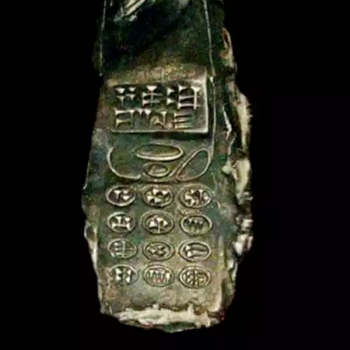 An 800-Year-Old Cell Phone Proves the Existence of Extraterrestrials