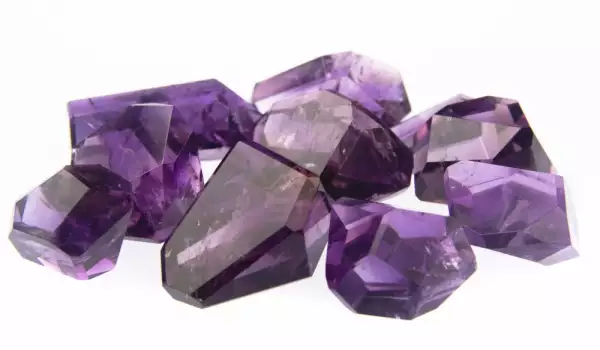 Which Gemstones are Suitable for Pisces?