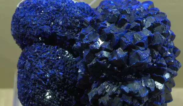 Healing Properties of Azurite