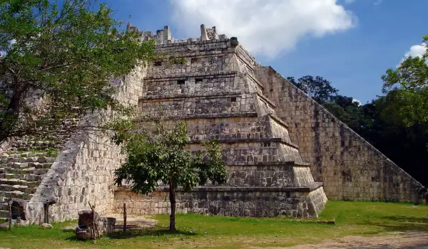 Ecological catastrophe destroyed the Mayan civilization