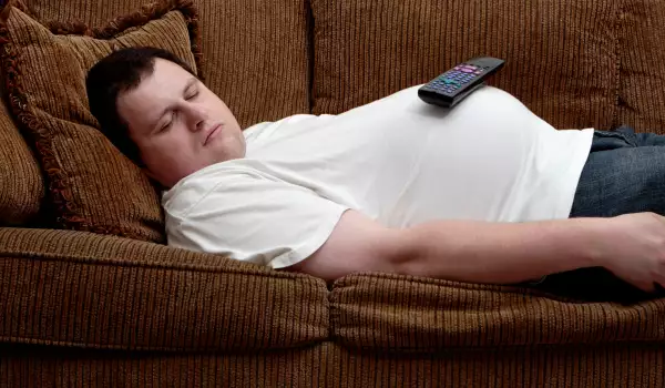 Obese people sleep less
