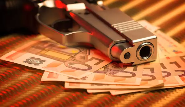 Pistol
