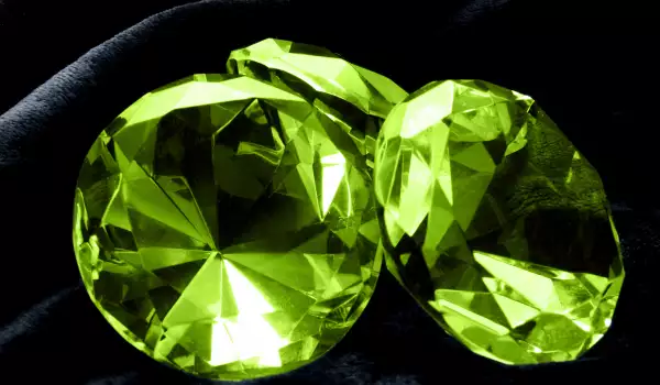 Which Gemstones are Suitable for Taurus?